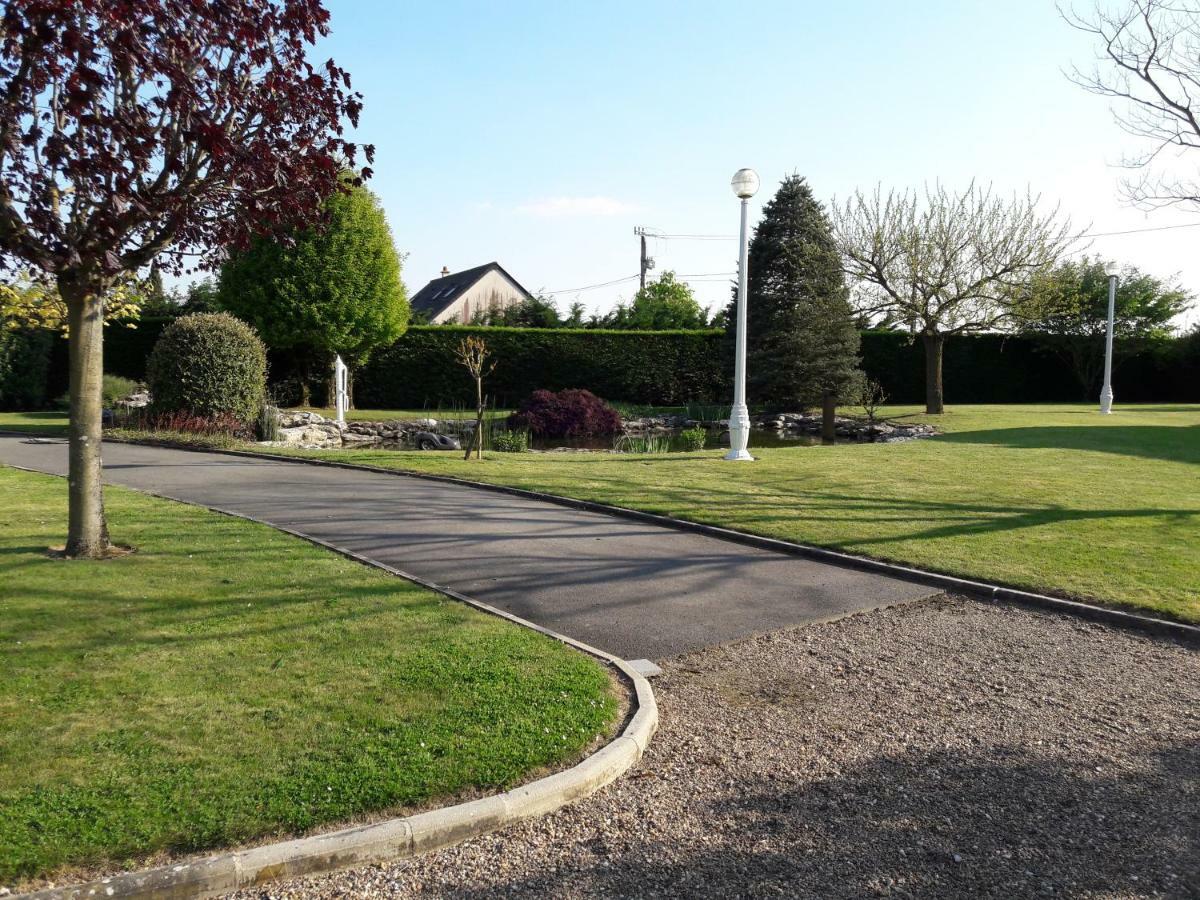 Gite La Pinetterie Civray-de-Touraine Exterior photo